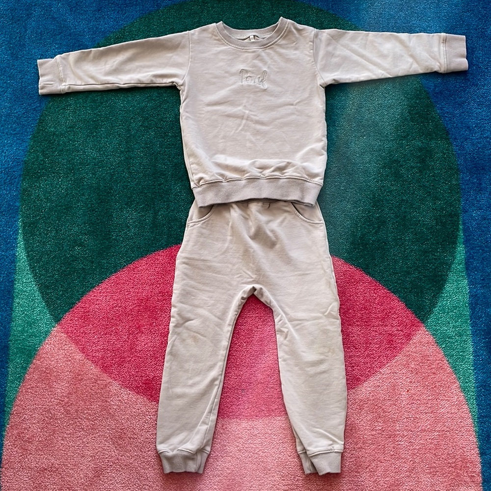 Pouf Sweatsuit